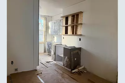 147 New York Ave #3L, Jersey City, NJ 07307 - Photo 2