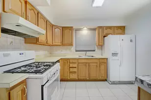 25 Skillman Ave, Jersey City, NJ 07306 - Photo 6