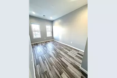 644 Newark Ave #4, Jersey City, NJ 07306 - Photo 2