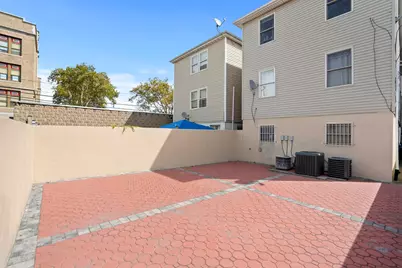83 Oakland Ave, Jersey City, NJ 07306 - Photo 40