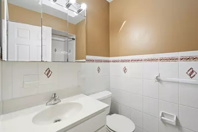 83 Oakland Ave, Jersey City, NJ 07306 - Photo 28