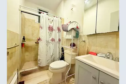 208 70th St, Guttenberg, NJ 07093 - Photo 4