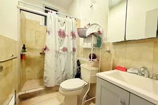 208 70th St, Guttenberg, NJ 07093 - Photo 4