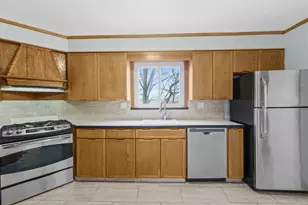 178 W 33rd St, Bayonne, NJ 07002 - Photo 4