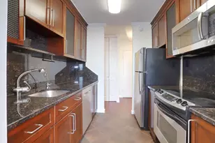 100 Manhattan Ave, Union City, NJ 07087 - Photo 18