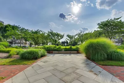 100 Shearwater Ct East #31, Jersey City, NJ 07305 - Photo 32