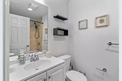 100 Shearwater Ct East #31, Jersey City, NJ 07305 - Photo 14