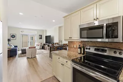 206 Shearwater Ct West #61, Jersey City, NJ 07305 - Photo 8