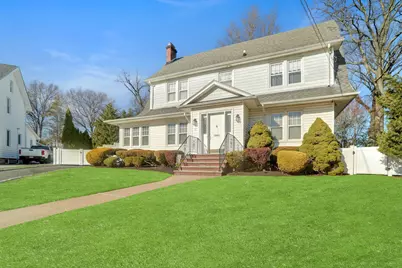 10 Lynn Ct, Rutherford, NJ 07070 - Photo 1
