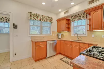 10 Lynn Ct, Rutherford, NJ 07070 - Photo 8