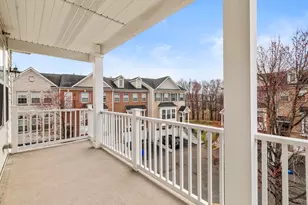 25 Creekside Ct, Secaucus, NJ 07094 - Photo 10