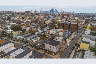 180 Thorne St, Jersey City, NJ 07307 - Photo 22