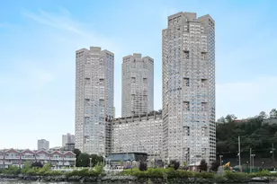 7004 Blvd E, Guttenberg, NJ 07093 - Photo 1