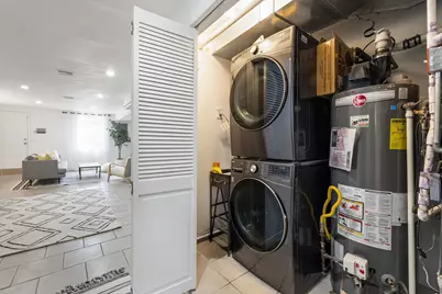 325 Pavonia Ave, Jersey City, NJ 07302 - Photo 24