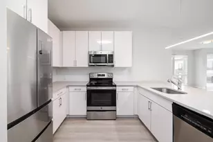 16 Bennett St, Jersey City, NJ 07304 - Photo 8