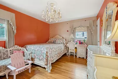 8 Monaghan Rd, Edison, NJ 08817 - Photo 16