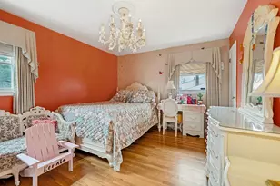 8 Monaghan Rd, Edison, NJ 08817 - Photo 16