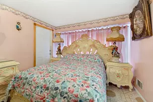 8 Monaghan Rd, Edison, NJ 08817 - Photo 8