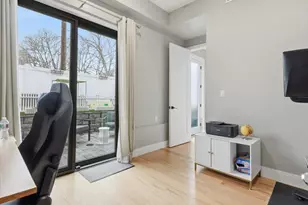 19 Eastern Pkwy, Jersey City, NJ 07305 - Photo 12