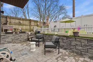 19 Eastern Pkwy, Jersey City, NJ 07305 - Photo 28