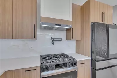 206 Clendenny Ave #1, Jersey City, NJ 07304 - Photo 10