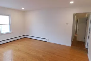 21 W 14th St, Bayonne, NJ 07002 - Photo 6