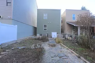 106 Poplar St, Jersey City, NJ 07307 - Photo 28