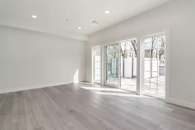 144 Bergen Ave #2E, Jersey City, NJ 07305 - Photo 8