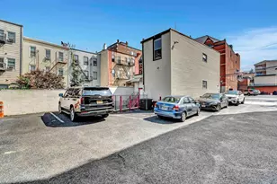 308 38th St, Union City, NJ 07087 - Photo 24