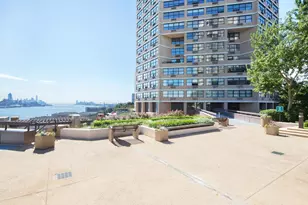 7004 Blvd E, Guttenberg, NJ 07093 - Photo 32