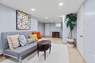 41 Irving St, Jersey City, NJ 07307 - Photo 2