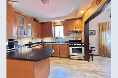 799 2nd St, Secaucus, NJ 07094 - Photo 12