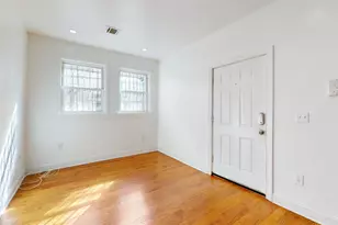 131 Brunswick St, Jersey City, NJ 07302 - Photo 8