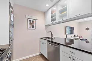 456 9th St, Hoboken, NJ 07030 - Photo 2