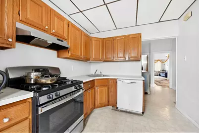 543 Liberty Ave, Jersey City, NJ 07307 - Photo 8