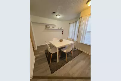 107 Sunshine Ct, Sayreville, NJ 08859 - Photo 4