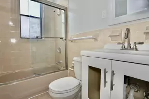 4901 Murphy Pl, West New York, NJ 07093 - Photo 10