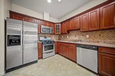 41 Wright Ave #2, Jersey City, NJ 07306 - Photo 8