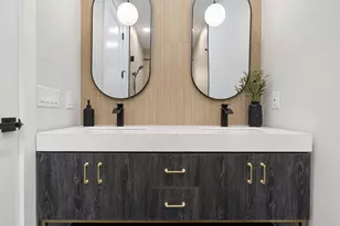 373 New York Ave, Jersey City, NJ 07307 - Photo 12