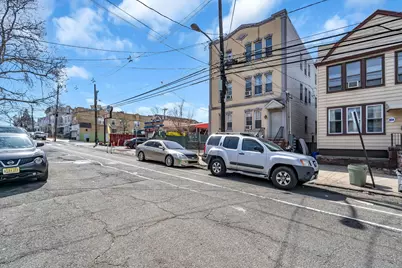 305 Cator Ave #1B, Jersey City, NJ 07305 - Photo 6