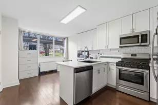 6040 Blvd E, West New York, NJ 07093 - Photo 1