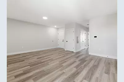 304 61st St #2C, West New York, NJ 07093 - Photo 4