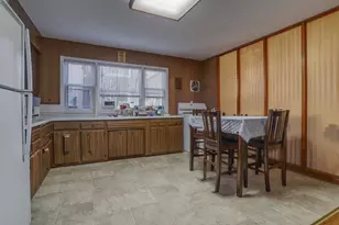 173 Cambridge Ave, Jersey City, NJ 07307 - Photo 12