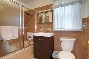 173 Cambridge Ave, Jersey City, NJ 07307 - Photo 10