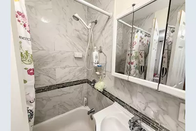 121 Fowler Ave, Jersey City, NJ 07305 - Photo 8