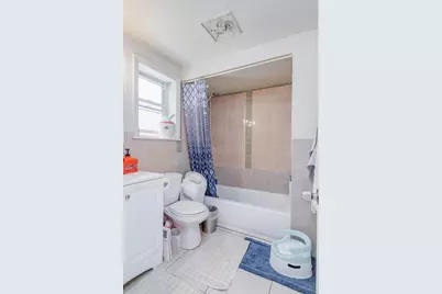 77 Wallis Ave, Jersey City, NJ 07306 - Photo 10