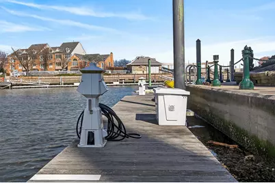 111 Shearwater Ct East #34, Jersey City, NJ 07305 - Photo 24