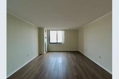 1009 Harmon Cove Tower #1009, Secaucus, NJ 07094 - Photo 4