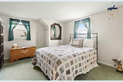 136 Terrace Ave, Jersey City, NJ 07307 - Photo 16
