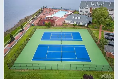 29 Walnut St, Jersey City, NJ 07305 - Photo 16